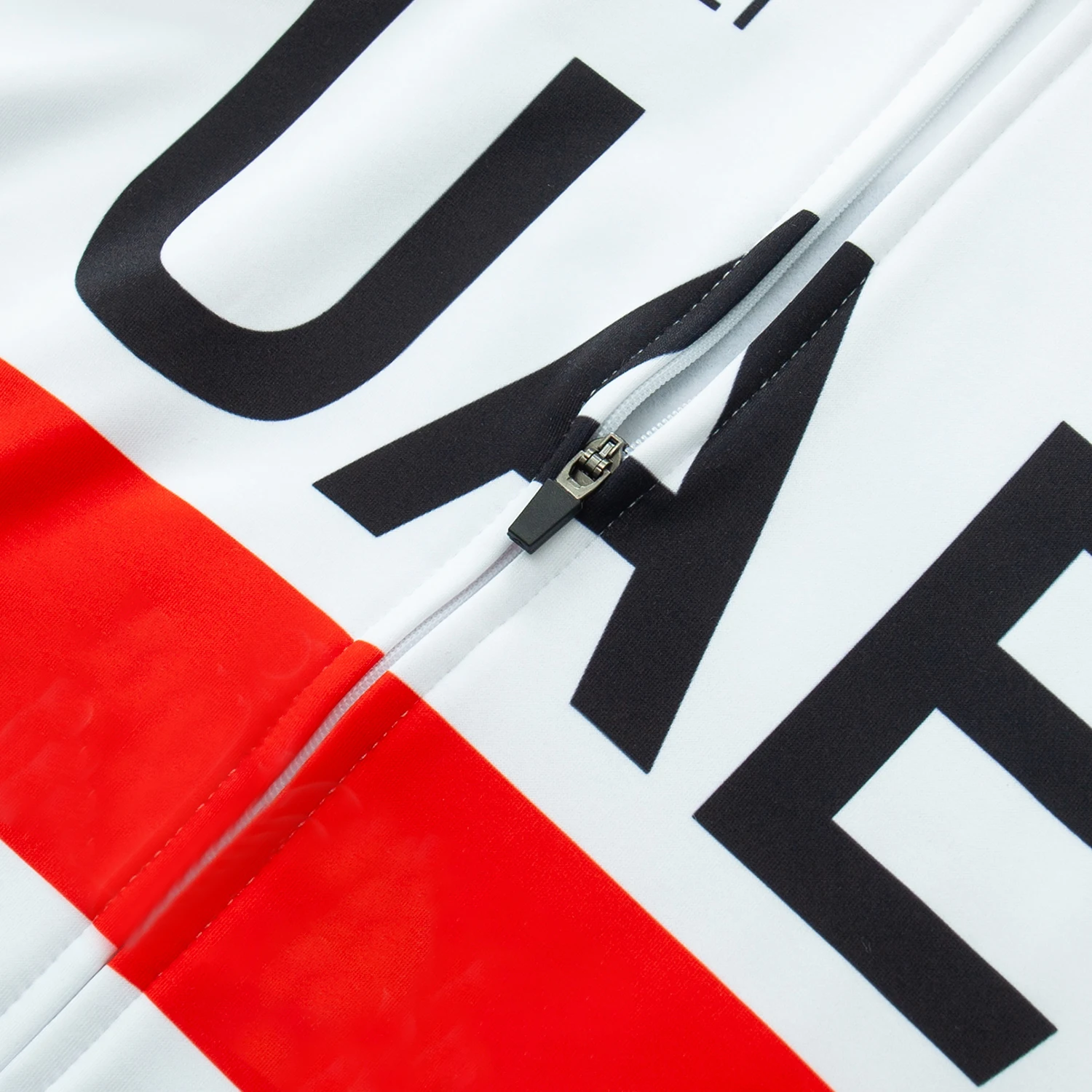 White UAE  Winter Cycling Jack - Cycling Gear Uae recension och pris